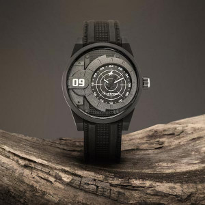 Men Black Analogue Watch